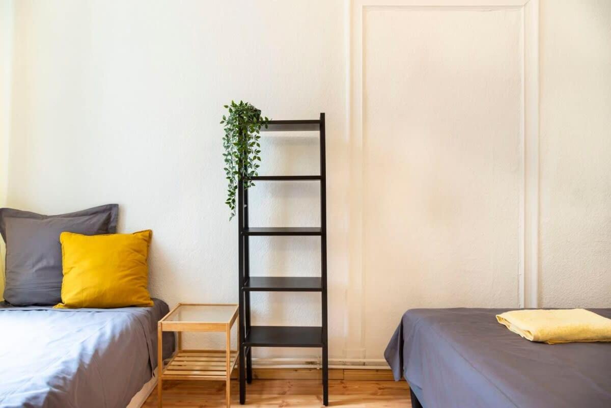 Spacious Family Apartment At Mauerpark Plus Selfcheckin Berlino Esterno foto