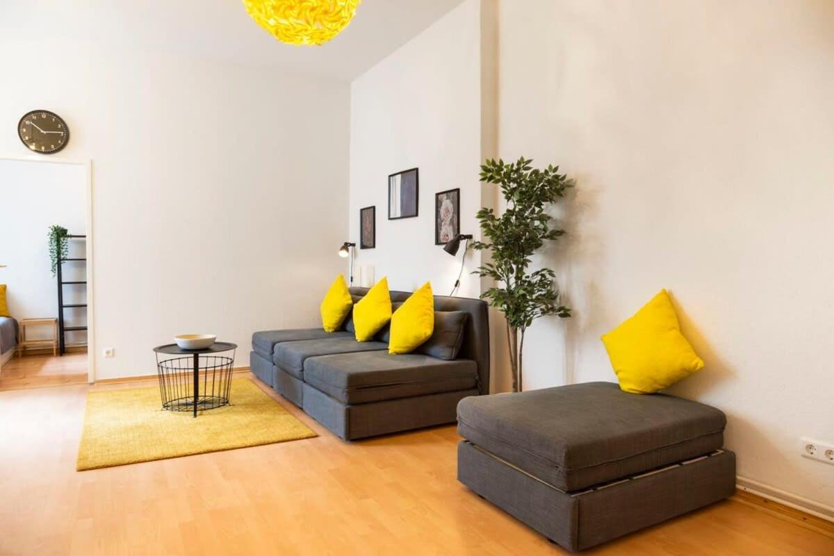Spacious Family Apartment At Mauerpark Plus Selfcheckin Berlino Esterno foto