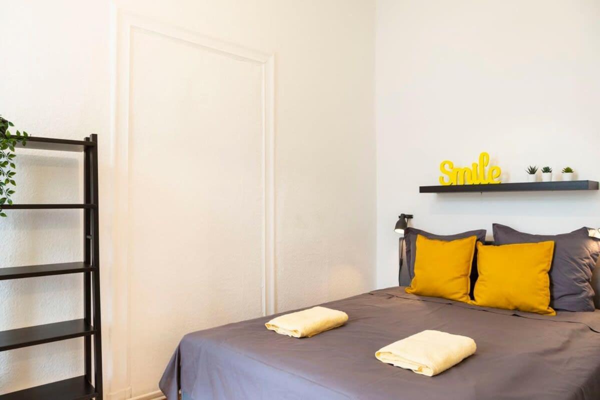Spacious Family Apartment At Mauerpark Plus Selfcheckin Berlino Esterno foto