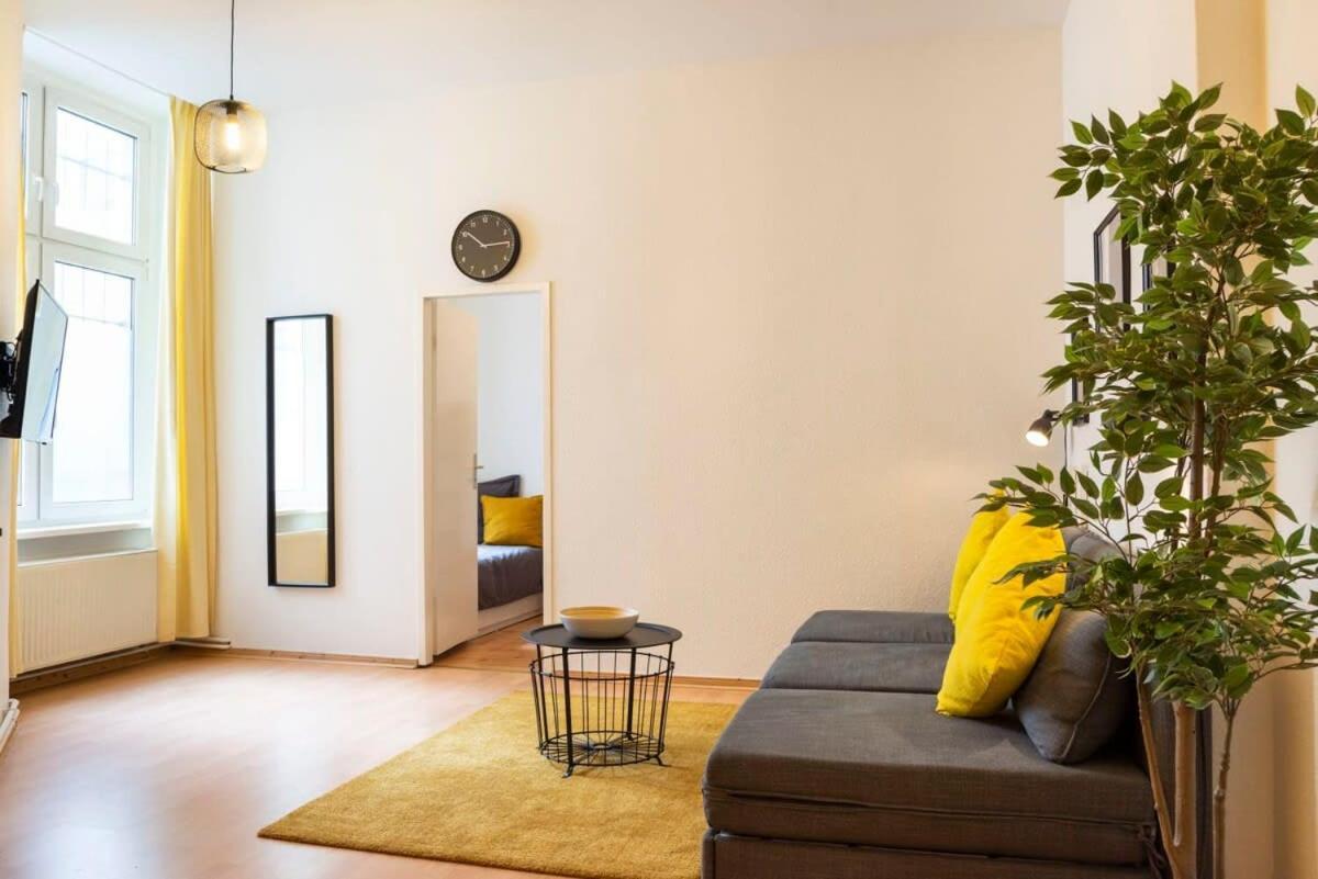 Spacious Family Apartment At Mauerpark Plus Selfcheckin Berlino Esterno foto